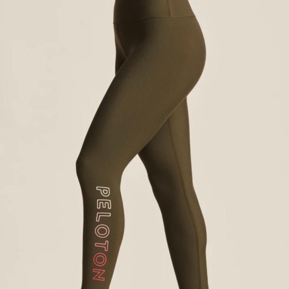 H120 Peloton Cadance Legging